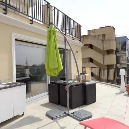 Eden Park شقة